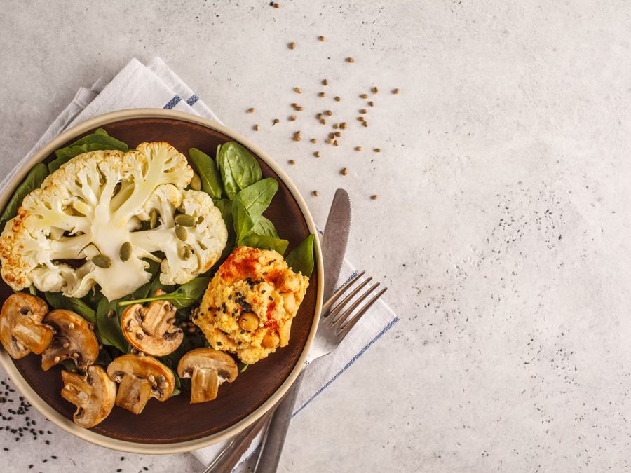 Buffalo Cauliflower & Blue Cheese Crumble